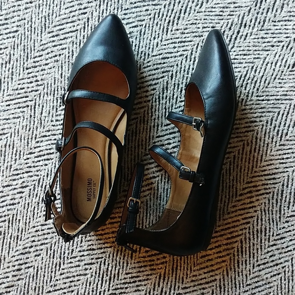 Missimo strappy flats size 10
